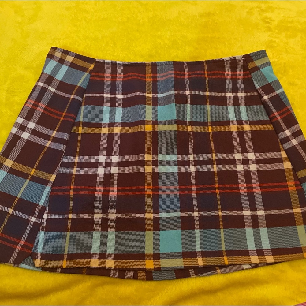 Urban outfitters plaid mini skirt Size Large